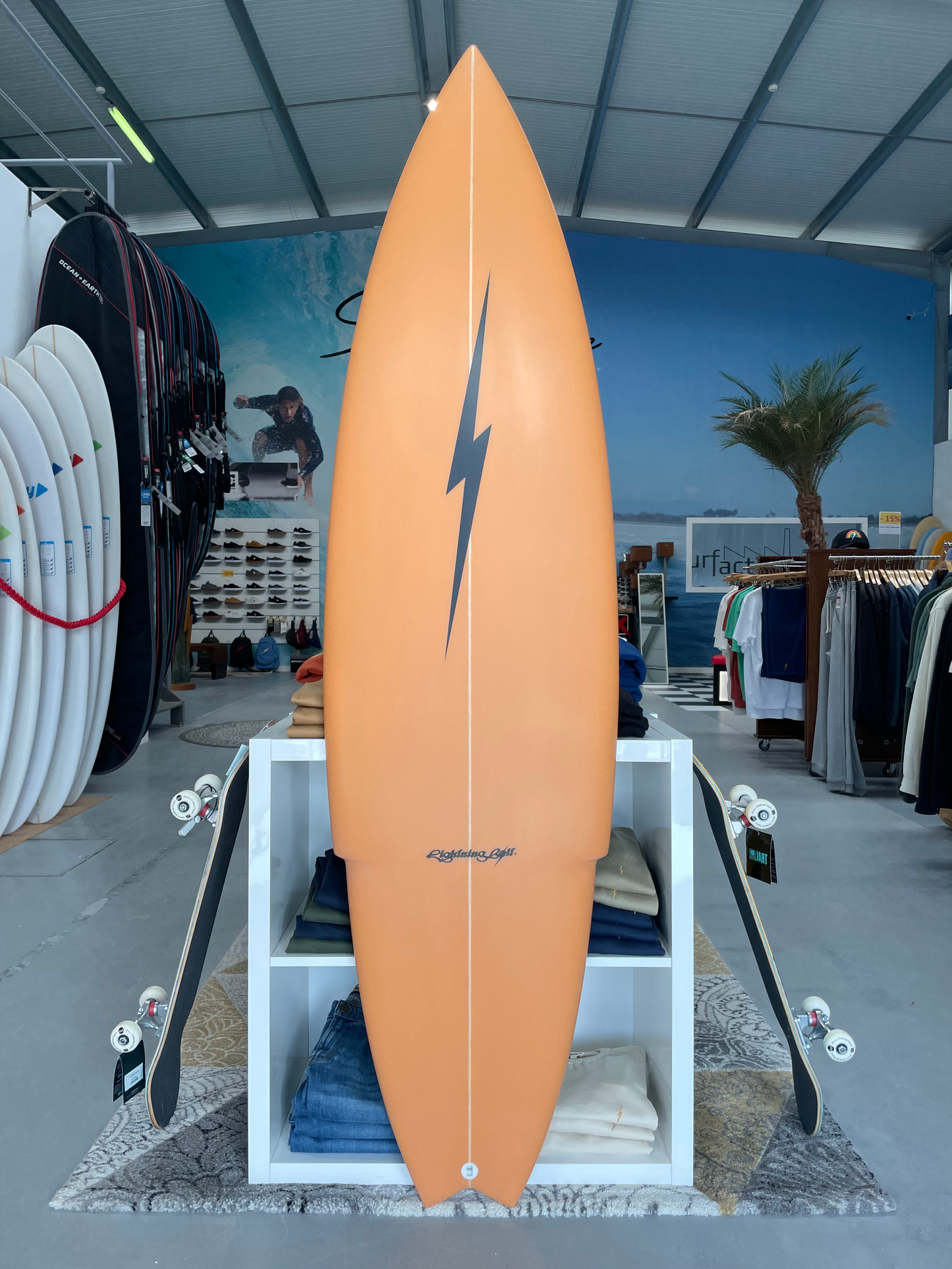 Prancha Surf Lightning Bolt STINGER 6'2 by Spottt