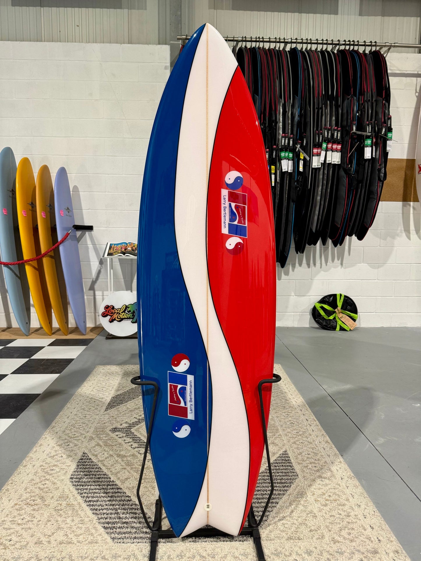 Prancha Surf Larry Bertlemann "Pepsi" Twin Fin 6’0 w/ glass on fins